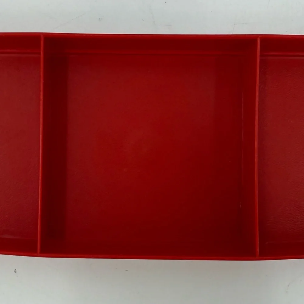 Tupperware Tuppercraft “Stow‎ N Go” Divided Craft Container w Tray#767-4 Red